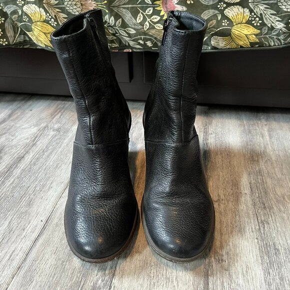 Camper Black Ankle Boots - Picture 6 of 12